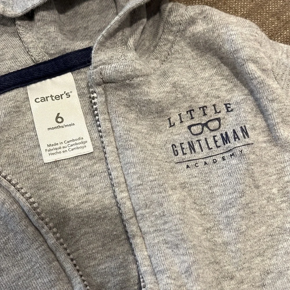 Carter’s 3-piece baby boy bundle clothing romper pants zip up hoodie jacket 6M